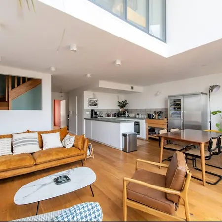 Beautiful Duplex With Large Terrace *