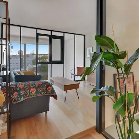 Beautiful Duplex With Large Terrace アパート